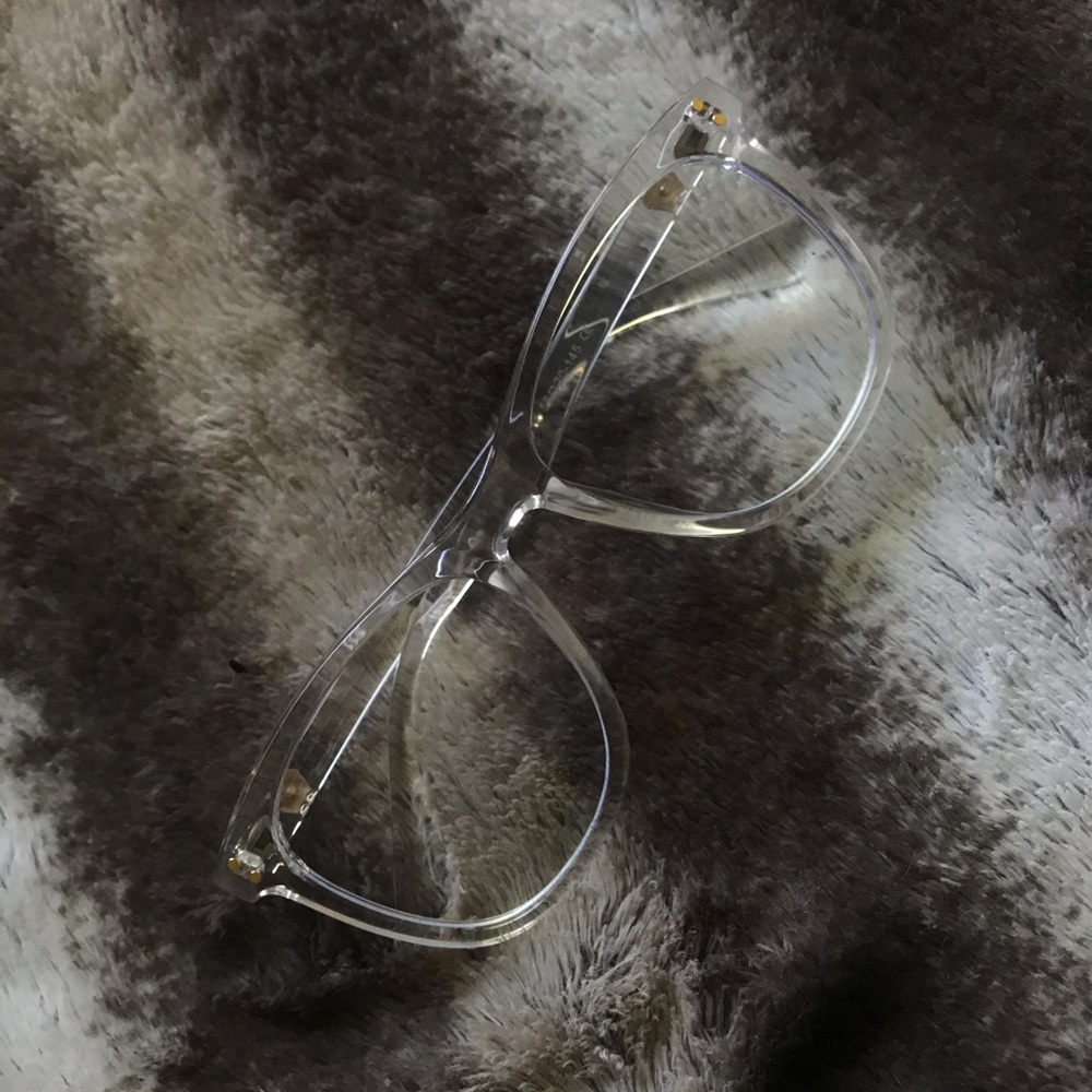 🤍Clear nerdy glasses 👓🤍